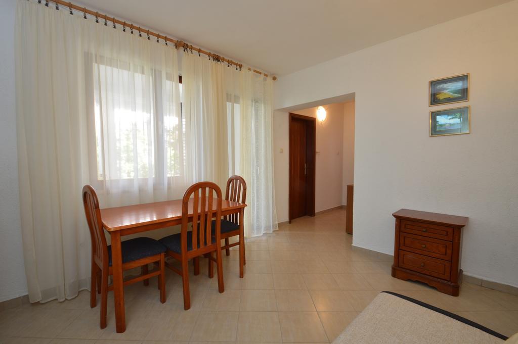 Apartment Vita มาลีโลชินจ์ ภายนอก รูปภาพ