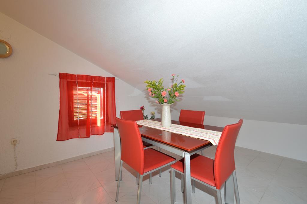 Apartment Vita มาลีโลชินจ์ ภายนอก รูปภาพ