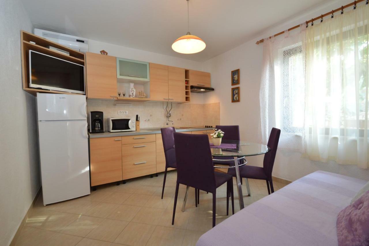 Apartment Vita มาลีโลชินจ์ ภายนอก รูปภาพ