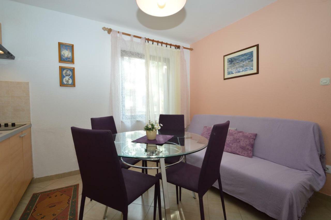 Apartment Vita มาลีโลชินจ์ ภายนอก รูปภาพ